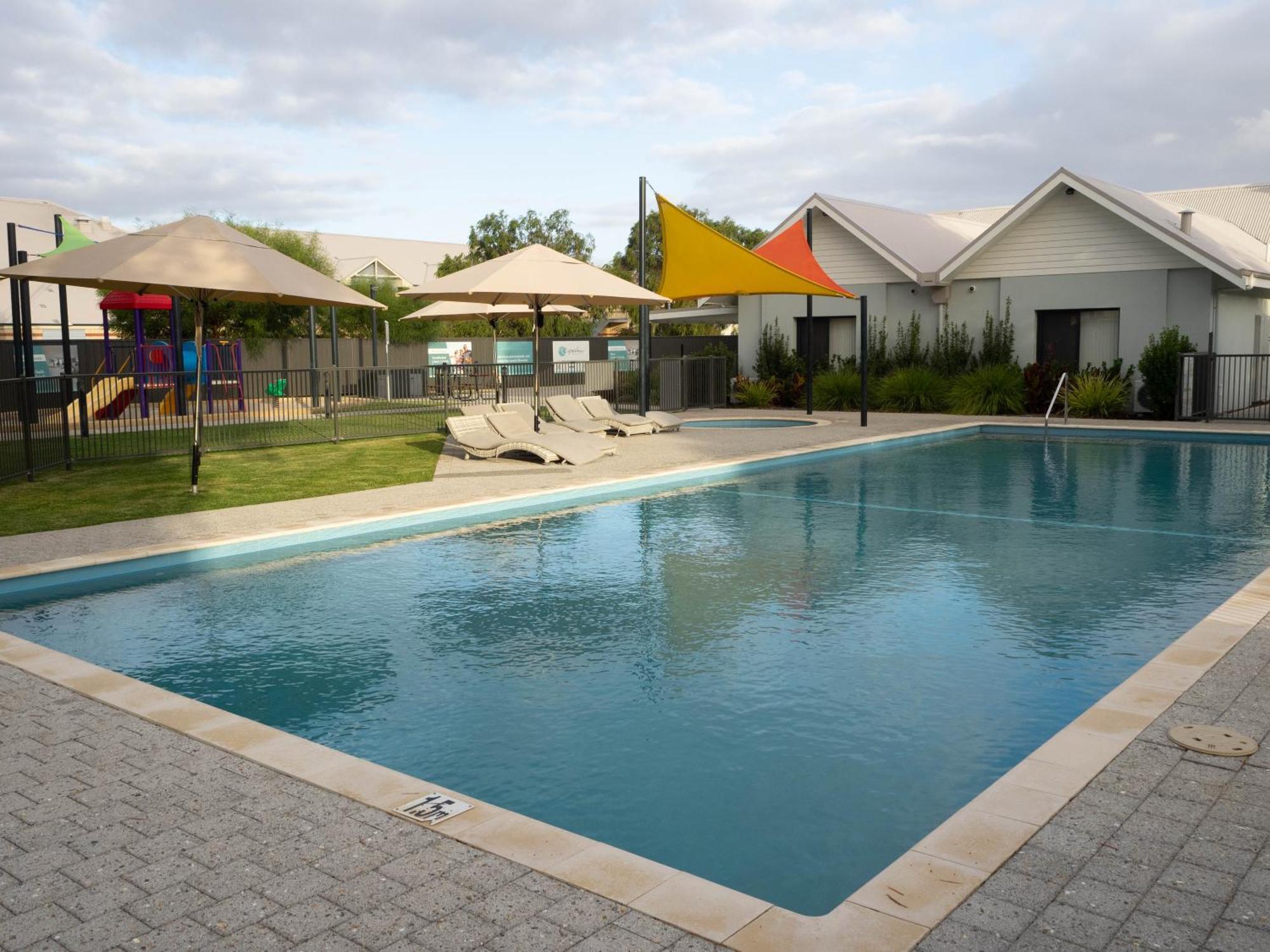 Fortyone - Oceanside Retreat Басселтон Экстерьер фото